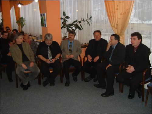 dekujeme za podporu zleva: WEST ELEKTRO (p. Joudal), TSUT (p.Vosahlo),<br>A+K (Ing. Jiranek a Ing. Antos), MESTO TRUTNOV (Mgr. Adamec-starosta), SDT (p. Hanak)